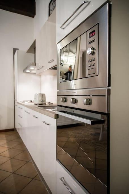 Piazza Erbe Luxury Apartment Verona Luaran gambar