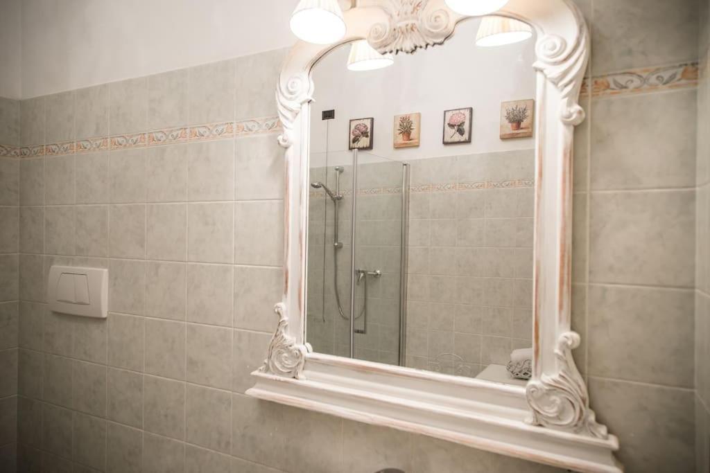 Piazza Erbe Luxury Apartment Verona Luaran gambar