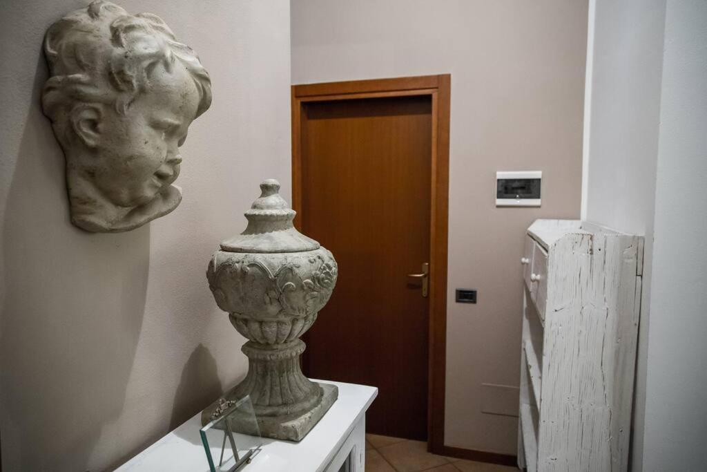 Piazza Erbe Luxury Apartment Verona Luaran gambar