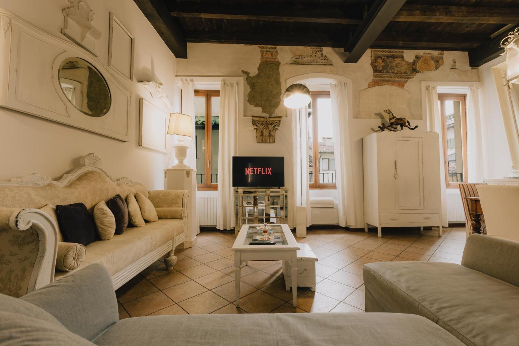 Piazza Erbe Luxury Apartment Verona Luaran gambar